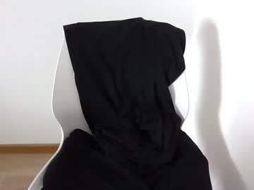 Showmenakedbb Chaturbate stream image from June 11, 2026