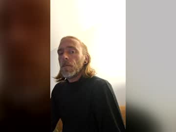 2k2love Chaturbate stream image from June 11, 2026