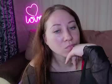 Kellycrystall Chaturbate stream image from June 12, 2026