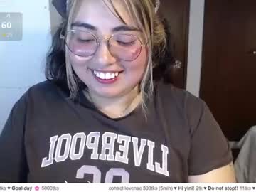 Yini_Angel07 Chaturbate stream image from June 12, 2026