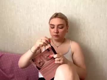 Romeliamimozo Chaturbate stream image from June 12, 2026