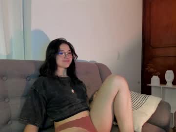 Petitesophi Chaturbate stream image from June 13, 2026