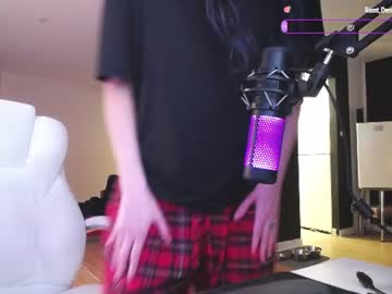 Tinykylie Chaturbate stream image from June 13, 2026