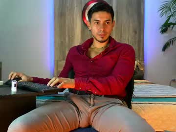Andrew_Elliot Chaturbate stream image from June 13, 2026