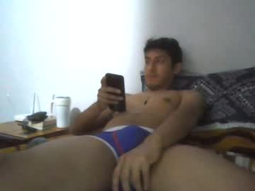 Manucurve Chaturbate stream image from June 13, 2026