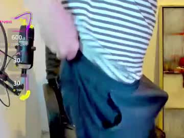 Clarkyplaze Chaturbate stream image from June 15, 2026