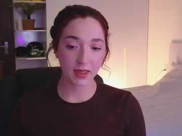 Mencialo Chaturbate stream image from June 15, 2026