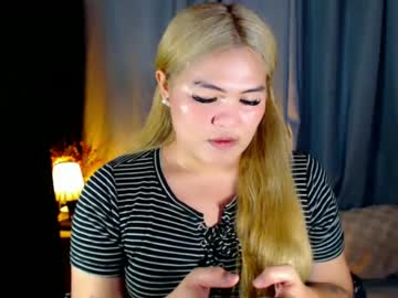 Venus_Colly Chaturbate stream image from June 15, 2026
