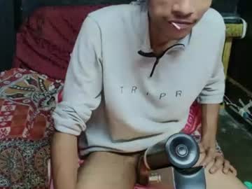 Alphasuman Chaturbate stream image from June 15, 2026