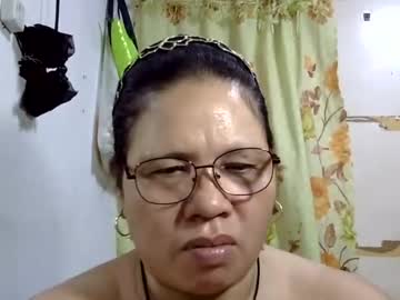 Hottycrissy4u Chaturbate stream image from June 15, 2026