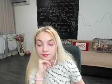 Sonnysofia Chaturbate stream image from June 15, 2026