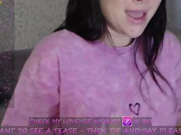 Worthitgirl Chaturbate stream image from June 15, 2026