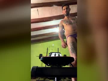 Heterocurioso222 Chaturbate stream image from June 15, 2026