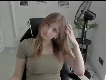 Jenniestar Chaturbate stream image from June 15, 2026