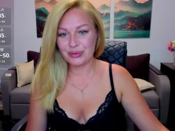 Mira_Whitme Chaturbate stream image from June 15, 2026