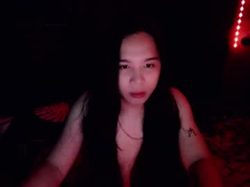 Urlovelythesa Chaturbate stream image from June 15, 2026