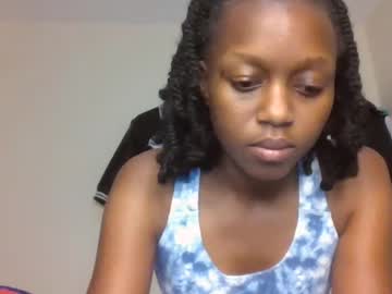 Beverlyne5 Chaturbate stream image from June 15, 2026