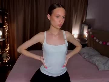 Skyemcburrough Chaturbate stream image from June 15, 2026