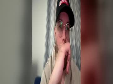 Yogeni Chaturbate stream image from June 15, 2026