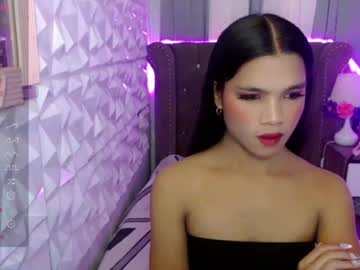 Miamalkovax Chaturbate stream image from June 15, 2026
