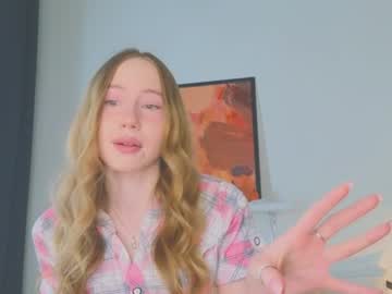 Cuute_Angell Chaturbate stream image from June 15, 2026