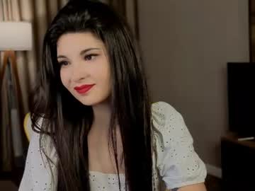 Honeyirene Chaturbate stream image from June 15, 2026