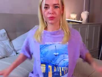 Edithreynolds Chaturbate stream image from June 15, 2026