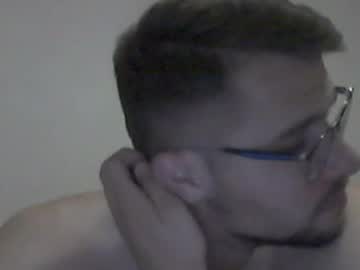 Hardboylovemilfmoom Chaturbate stream image from June 15, 2026