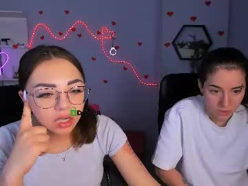 Kiki_Swan Chaturbate stream image from June 16, 2026