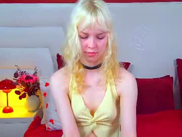 Hannahhollis Chaturbate stream image from June 16, 2026