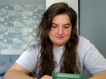 Elanis_Blair Chaturbate stream image from June 16, 2026