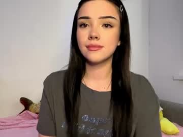 Chiekodavanzo Chaturbate stream image from June 16, 2026
