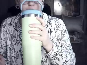 Moodiemira Chaturbate stream image from June 16, 2026