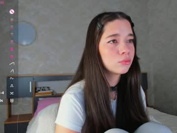Flirtykitty_ Chaturbate stream image from June 17, 2026