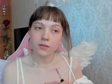 Rileynymph Chaturbate stream image from June 17, 2026