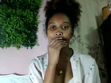 Harminah Chaturbate stream image from June 17, 2026