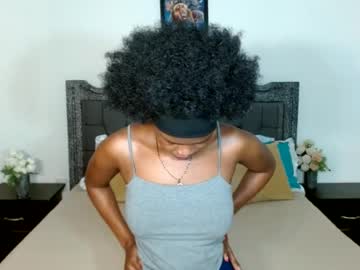 Lovelyblackkelly Chaturbate stream image from June 17, 2026