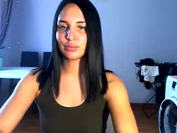 Vikipop Chaturbate stream image from June 17, 2026