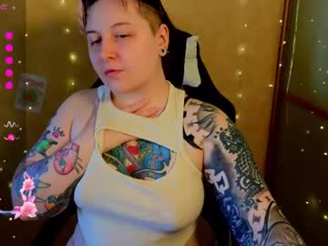 Foxgirlandmerguis Chaturbate stream image from June 17, 2026