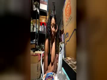 Wynterheat Chaturbate stream image from June 17, 2026