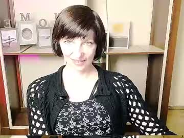 Angelinalov_ Chaturbate stream image from June 17, 2026