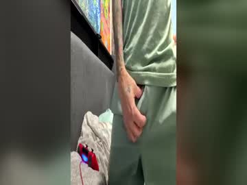 Huskyclip70 Chaturbate stream image from June 17, 2026