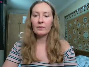 Annaxlovers Chaturbate stream image from June 17, 2026