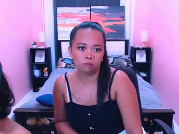 Kittyklara Chaturbate stream image from June 17, 2026