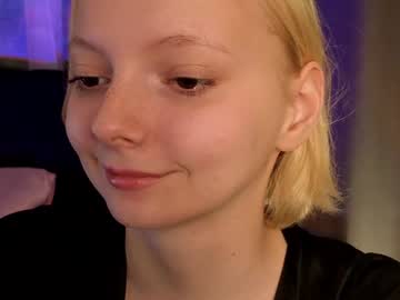 Sweet_Lynx Chaturbate stream image from June 17, 2026