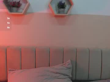 Charlothe_Dumont Chaturbate stream image from June 17, 2026