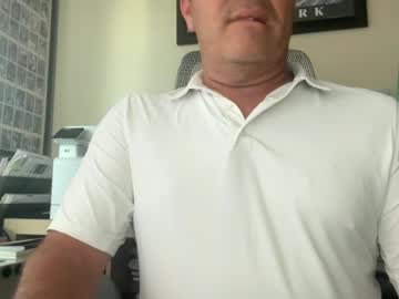 Joe2cum4u Chaturbate stream image from June 17, 2026