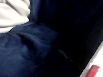 Leweylewy Chaturbate stream image from June 17, 2026