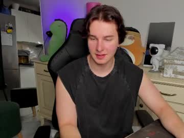 Vincent__Strong Chaturbate stream image from June 17, 2026