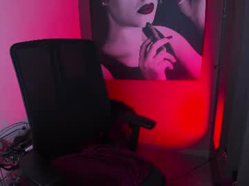 Queenofhaze Chaturbate stream image from June 17, 2026